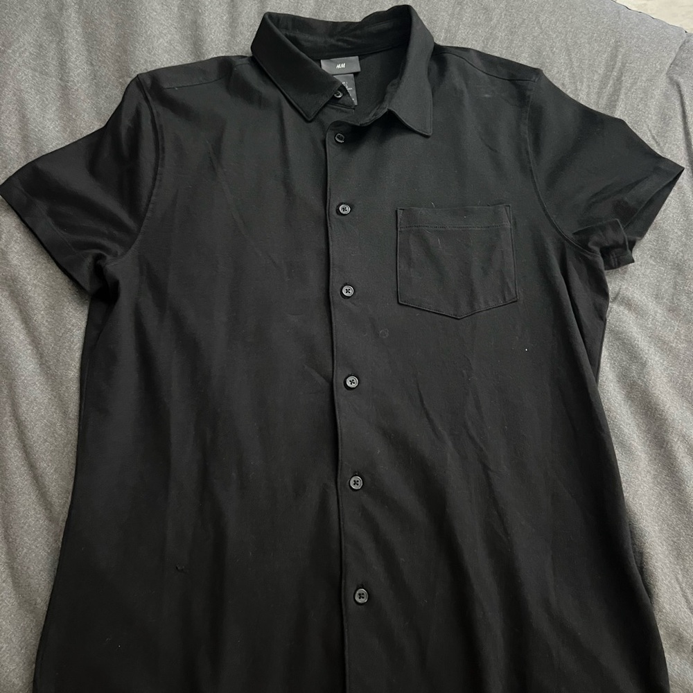 Men's Black Short Sleeve Shirt